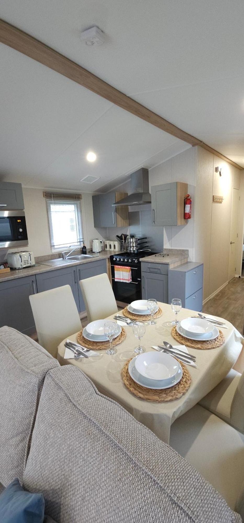 Cosy Holiday Home, Thorness Bay Porchfield  ภายนอก รูปภาพ