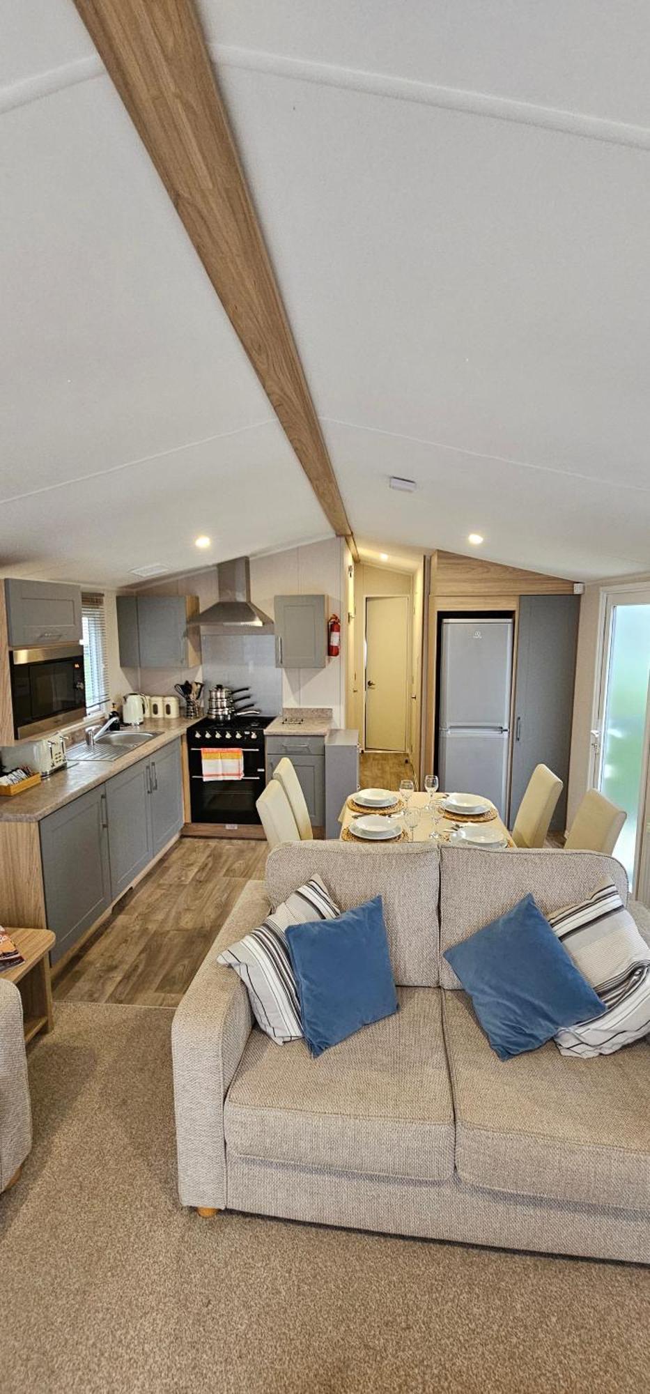 Cosy Holiday Home, Thorness Bay Porchfield  ภายนอก รูปภาพ